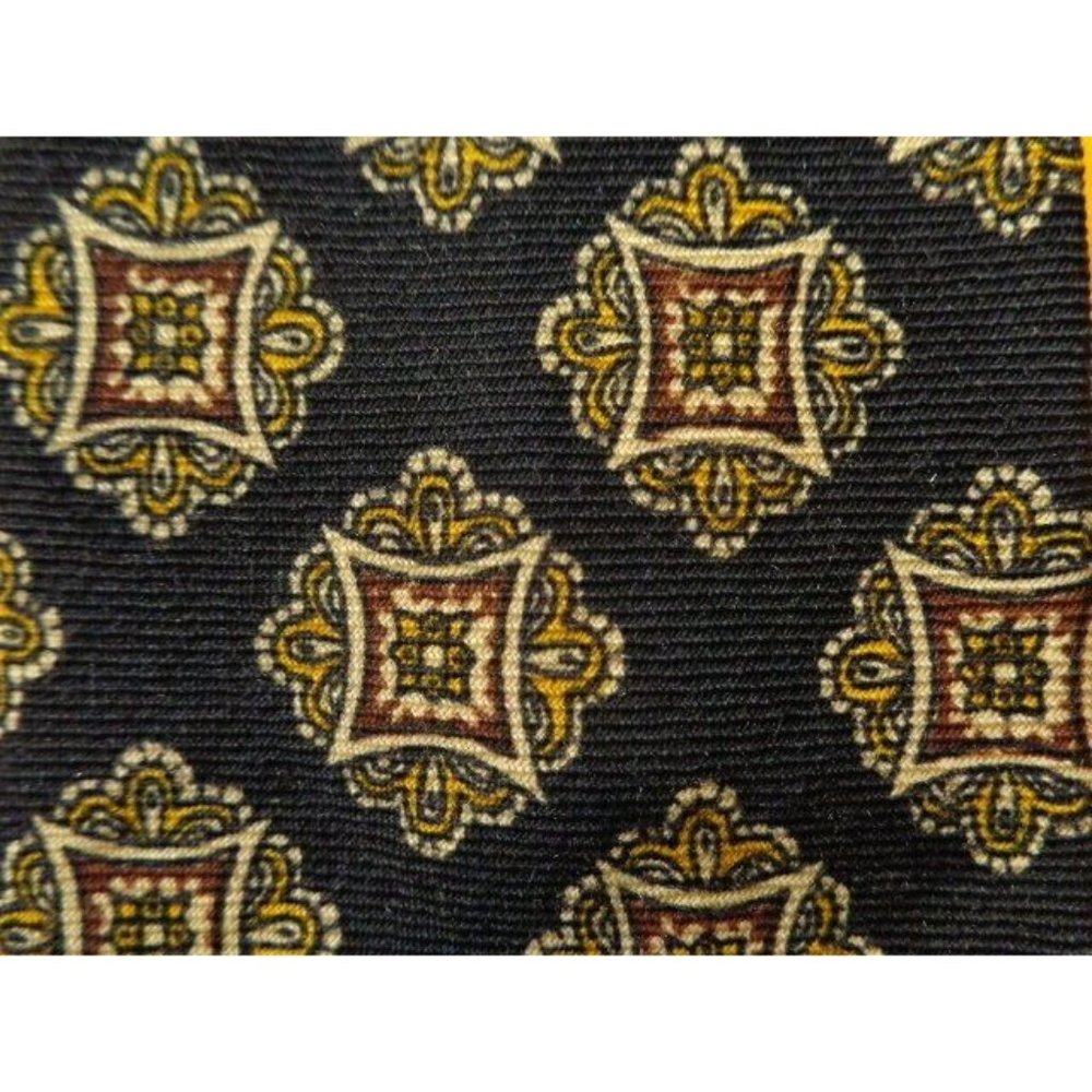 1950s 1960s VINTAGE WOOL MENS DRESS TIE ~ BLACK w/ GOLD BEIGE MEDALLION ~ 53"